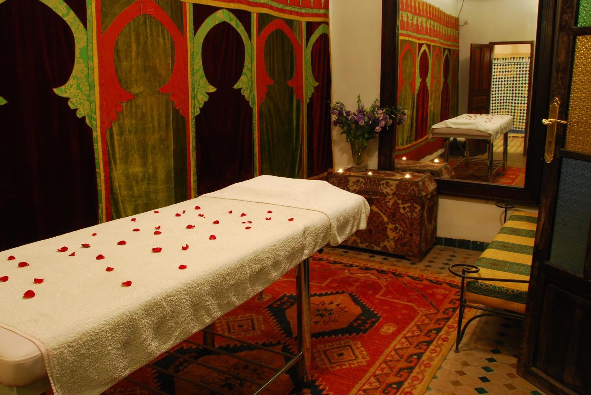Riad El Ghalia Fez Bagian luar foto